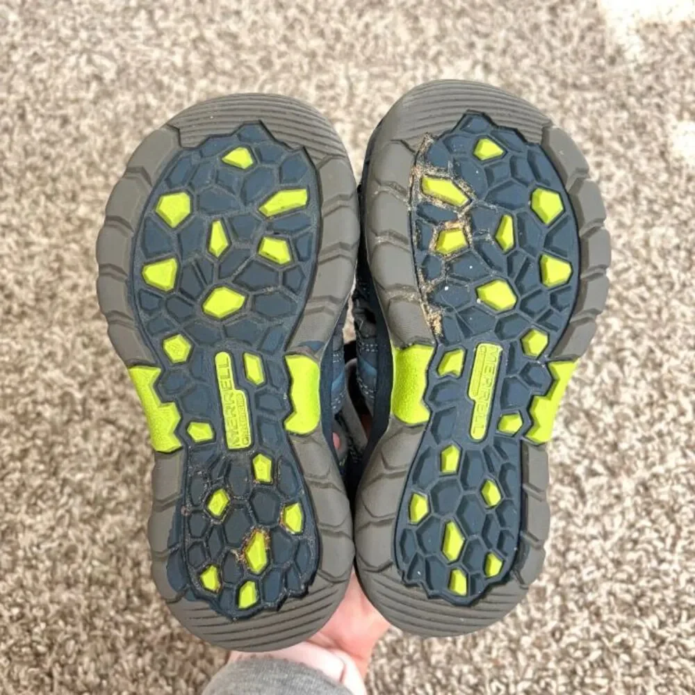 Size 9 / Toddler Boy Merrell Sandals